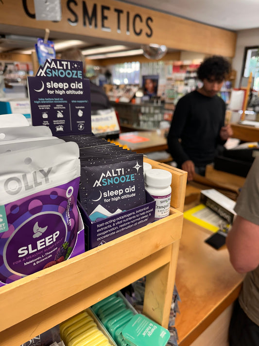 How does ALTISNOOZE work? Understanding the root causes of sleeplessness at altitude and what sets ALTISNOOZE apart from conventional sleep aids.